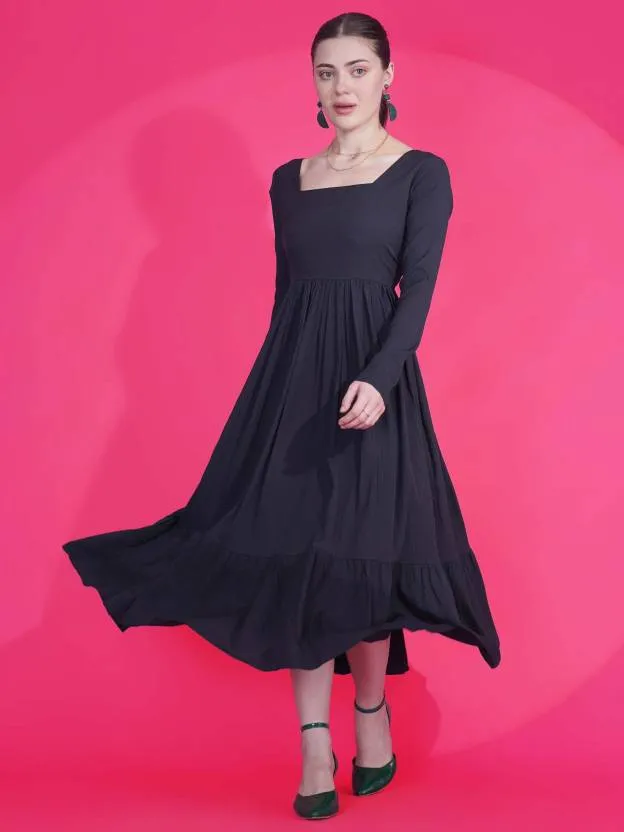 Elegant Black Fit and Flare Maxi Dress