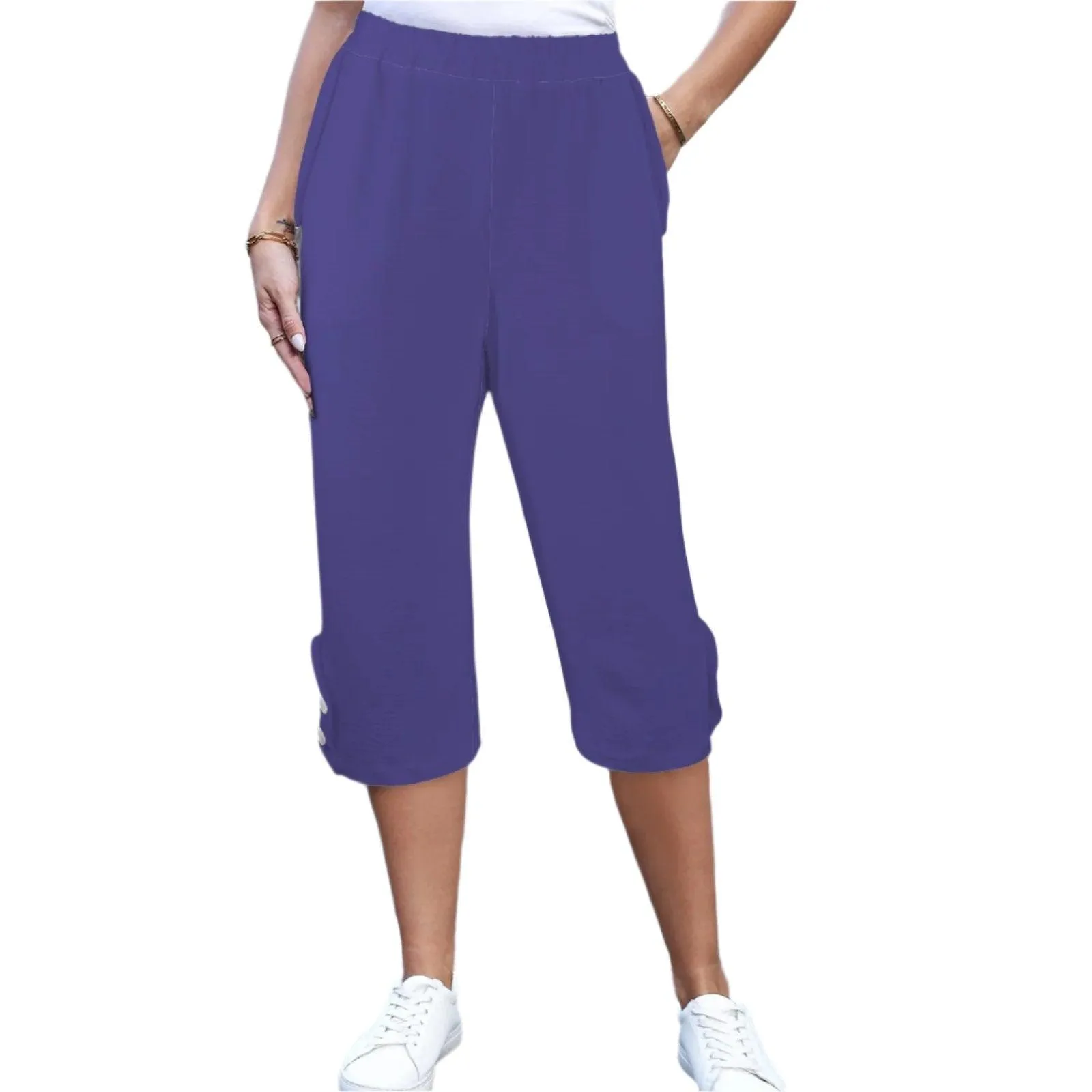 Kume Violet Button Trim Capri Pants