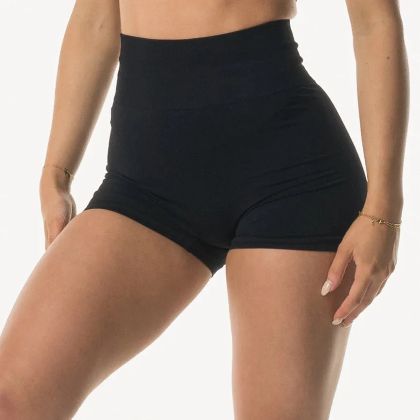 Malibu Seamless Scrunch Shorts